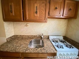 17-19 Washington St. in Malden, MA - Building Photo