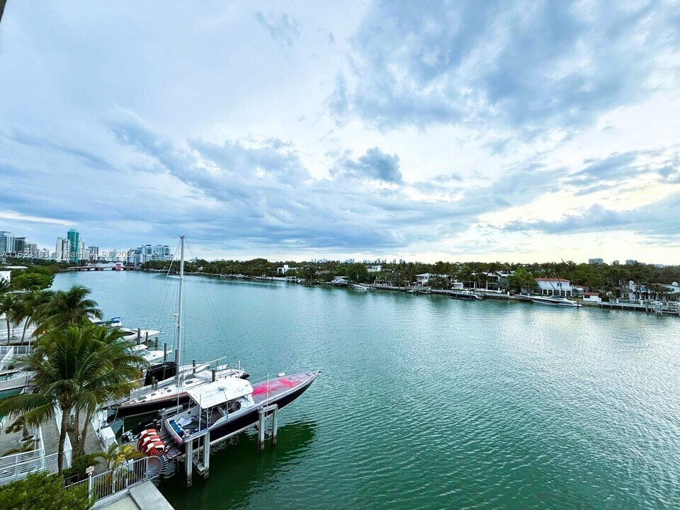6620 Indian Creek Dr, Unit # 509 in Miami Beach, FL - Building Photo
