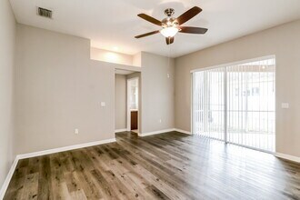 5514 Foxtail Ct in Wesley Chapel, FL - Building Photo - Building Photo