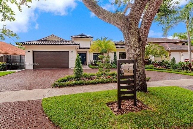 16522 NW 82nd Pl in Hialeah, FL - Building Photo - Building Photo