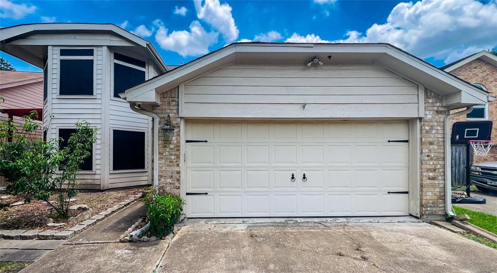 3115 Ashford Bend Dr in Houston, TX - Building Photo