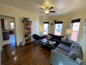 381 Highland Ave, Unit 2 in Somerville, MA - Building Photo - Building Photo
