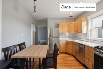 Private bedroom in 4 bed/1.5 bath Home in Boston, MA - Building Photo - Building Photo