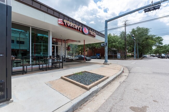 property at 1426 W 21st St