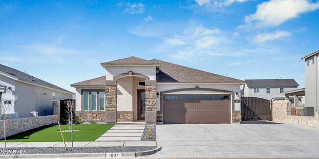 1807 Dana Gray St in El Paso, TX - Building Photo - Building Photo