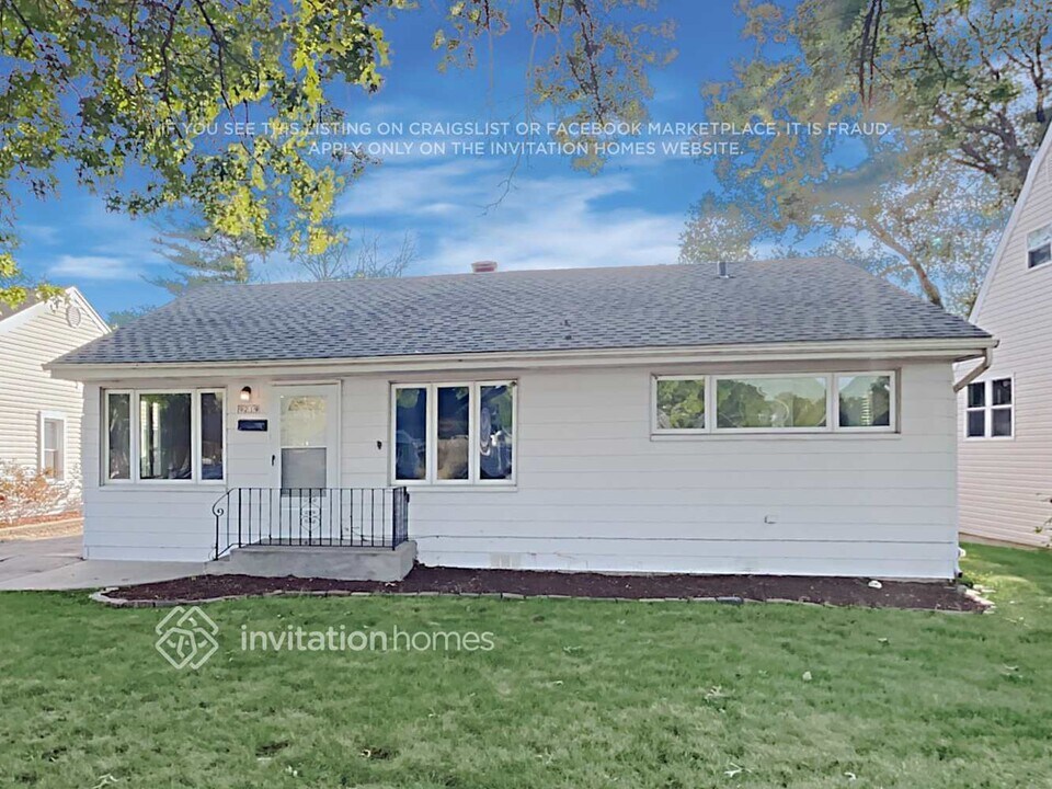 9219 S 51st Ave in Oak Lawn, IL - Building Photo