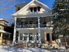 2545 Pillsbury Ave S, Unit 2545 in Minneapolis, MN - Building Photo