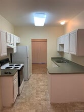 1240 University Dr in Pontiac, MI - Building Photo - Building Photo