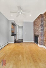 42 Avenue B, Unit 1/2FN in New York, NY - Building Photo - Building Photo