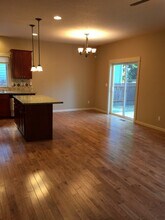 6029 SE Malden St in Portland, OR - Building Photo - Building Photo