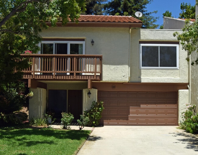 property at 595 Racquet Club Ln