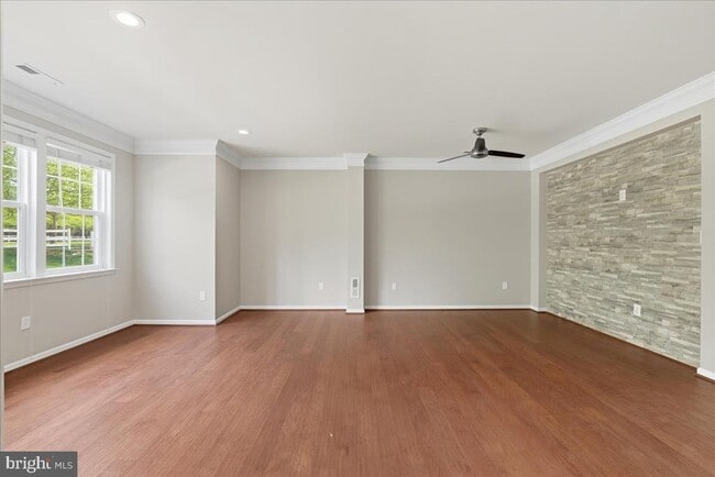 19400 Susquehanna Square in Leesburg, VA - Building Photo - Building Photo