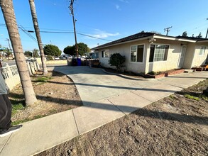 4869 Kingsley St in Montclair, CA - Building Photo - Building Photo