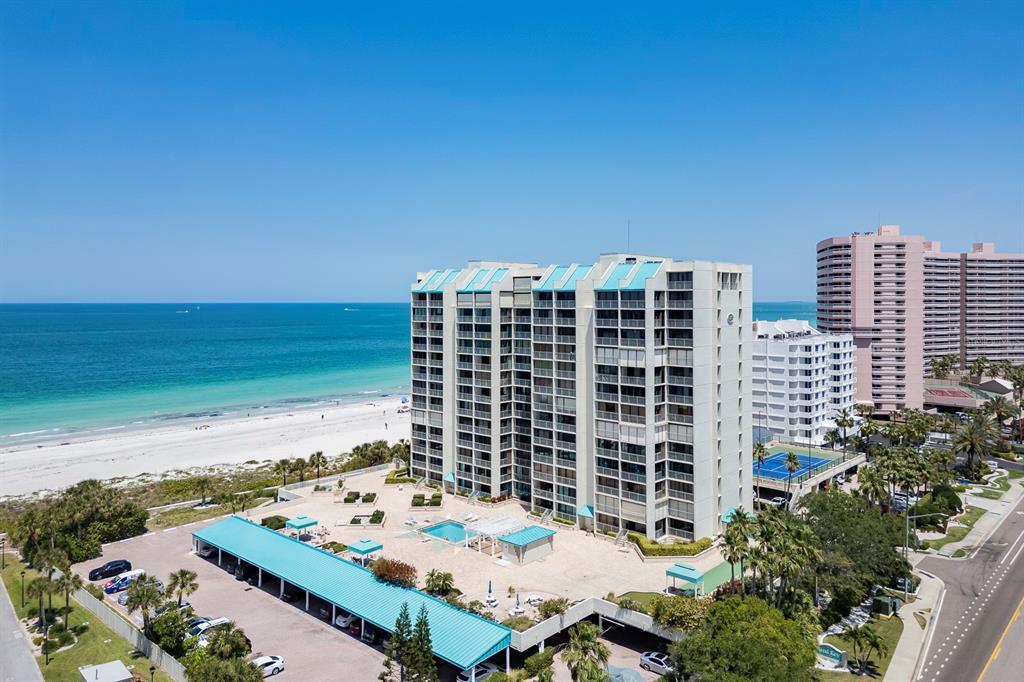 1390 Gulf Blvd in Clearwater, FL - Building Photo
