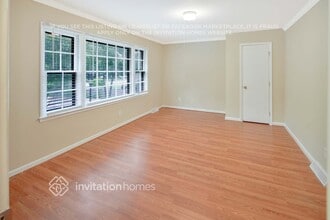 8433 Dunsinane Dr in Charlotte, NC - Building Photo - Building Photo