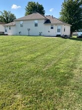 8208 Spring Valley Rd, Unit 8210 in Belton, MO - Building Photo - Building Photo