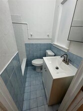 2549 NE 190th St-Unit -2 in Miami, FL - Building Photo - Building Photo