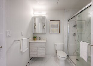 DTK Condos in Kitchener, ON - Building Photo - Building Photo
