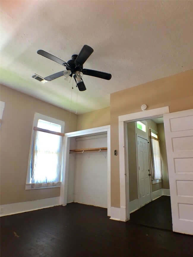 property at 3828 Avenue M 1/2