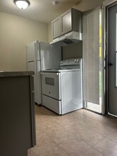 516 Massillon Rd in Akron, OH - Building Photo - Building Photo