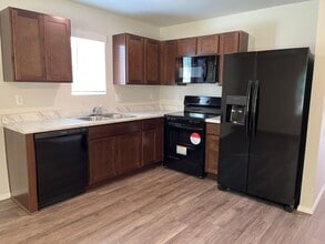 1789 Breckenridge St in Springdale, AR - Building Photo - Building Photo