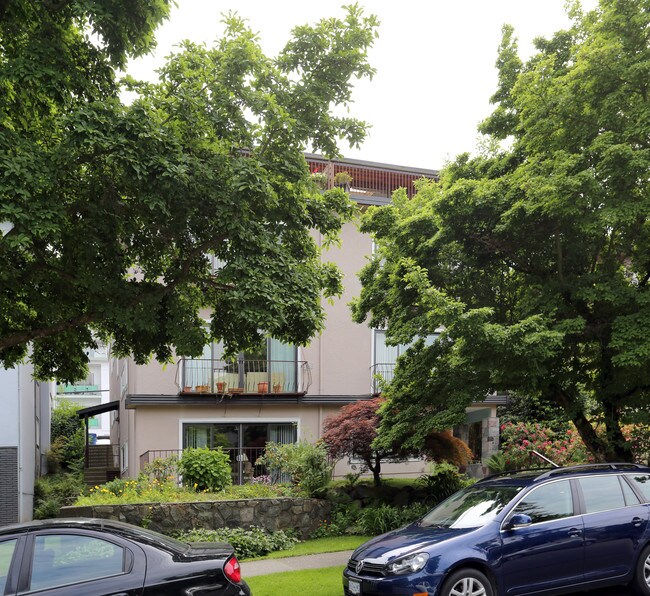 2274 York Ave in Vancouver, BC - Building Photo - Primary Photo