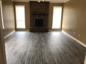 4010 Friendly Way in Memphis, TN - Building Photo - Building Photo