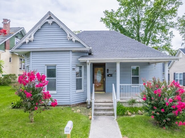 property at 408 W 4th St