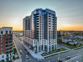 150 Marketplace in Ottawa, ON - Building Photo
