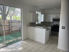 2508 SE 14th Ave in Homestead, FL - Building Photo - Building Photo