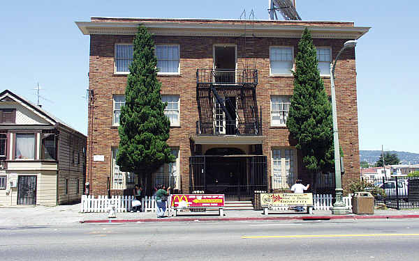 Fruitvale Studios in Oakland, CA - Building Photo - Building Photo