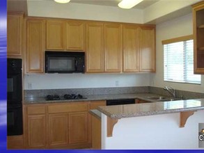 20300 Vanowen St in Winnetka, CA - Building Photo - Building Photo