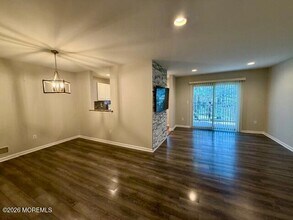 146 Heron Ct in Englishtown, NJ - Building Photo - Building Photo