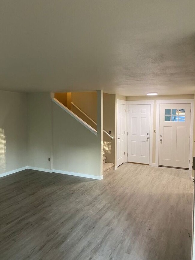 2033 Porta Ct NW in Olympia, WA - Building Photo - Building Photo