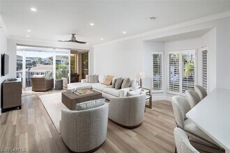 7638 Pebble Creek Cir in Naples, FL - Building Photo - Building Photo