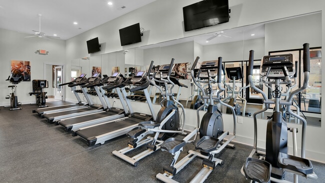 Residence at Cook's Pointe in Marysville, OH - Foto de edificio - Building Photo