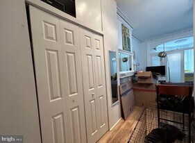 2129 Spring Garden St in Philadelphia, PA - Building Photo