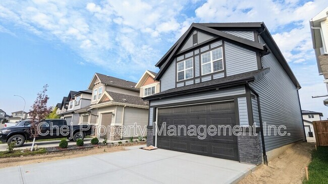 9487-9227 227 St NW in Edmonton, AB - Building Photo - Building Photo