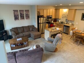 11692 84th Ave N in Maple Grove, MN - Building Photo - Building Photo