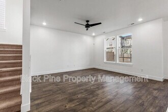 7184 W Riverwood St in Boise, ID - Building Photo - Building Photo