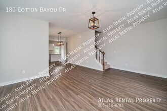 180 Cotton Bayou Dr in Meridianville, AL - Building Photo - Building Photo