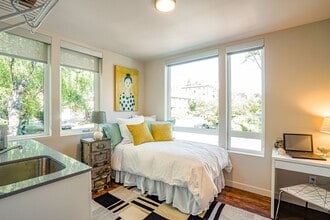 Alcove Spring Park - Modern Cozy Studio Apartments in First Hill in Seattle, WA - Foto de edificio - Interior Photo