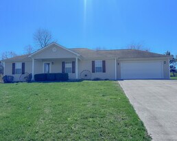 330 Lisa Bella Ln in Eubank, KY - Building Photo