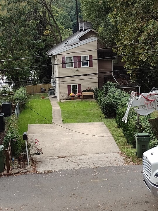 1347 Clipper Heights Ave in Baltimore, MD - Foto de edificio