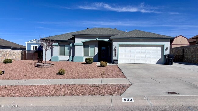 833 Gold Beach Dr in Canutillo, TX - Building Photo - Building Photo