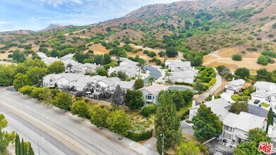 19638 Kilfinan St in Los Angeles, CA - Building Photo - Building Photo
