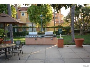1404 Reggio Aisle, Unit NA in Irvine, CA - Building Photo - Building Photo