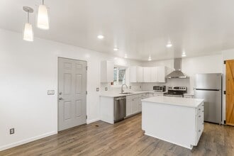 113 Perry St in Cashmere, WA - Building Photo - Building Photo