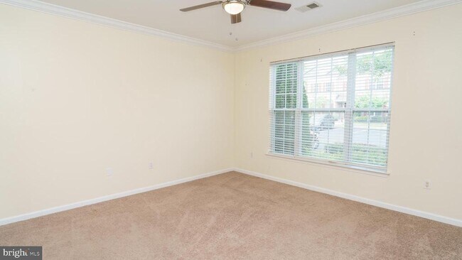 401 Degas Ct in Williamstown, NJ - Building Photo - Building Photo
