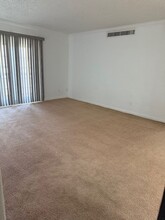 375 Wymore Rd in Altamonte Springs, FL - Building Photo - Building Photo